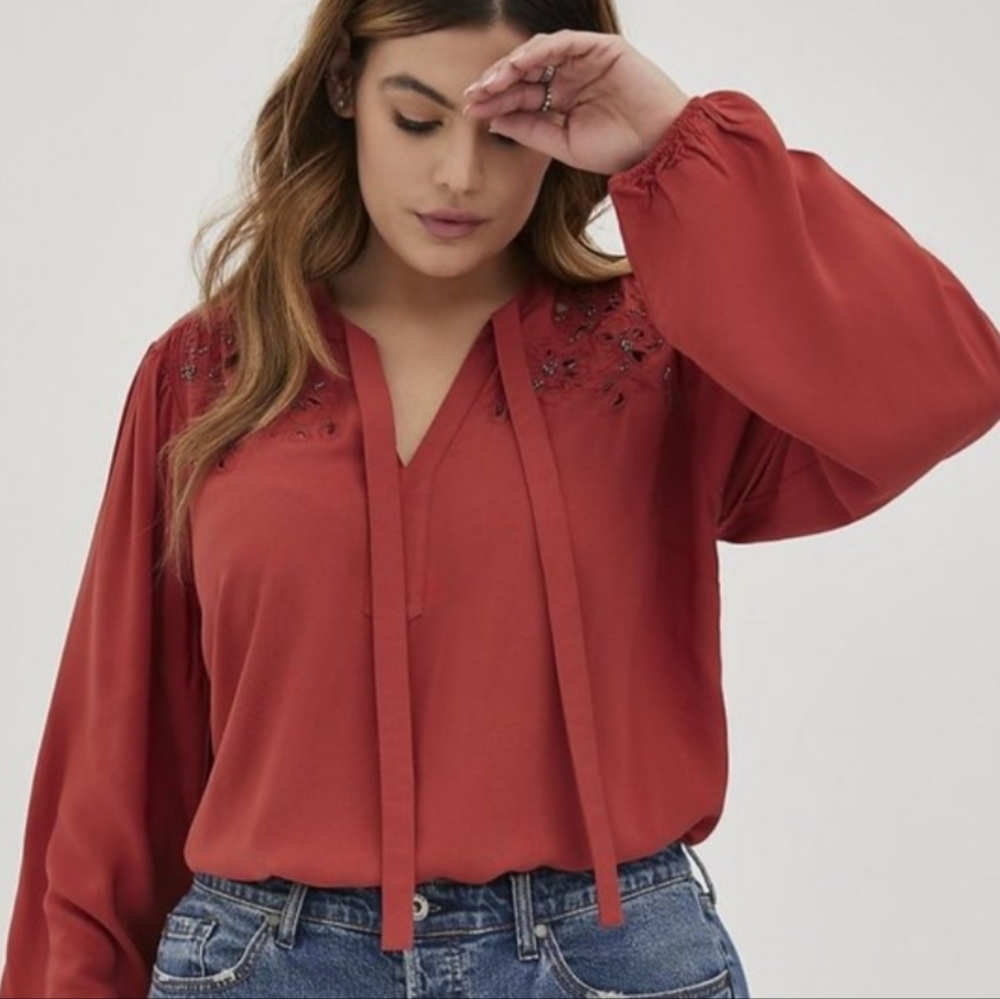 Torrid NWT Cutwork embroidered and beaded detail boho long sleeve blouse 0X top